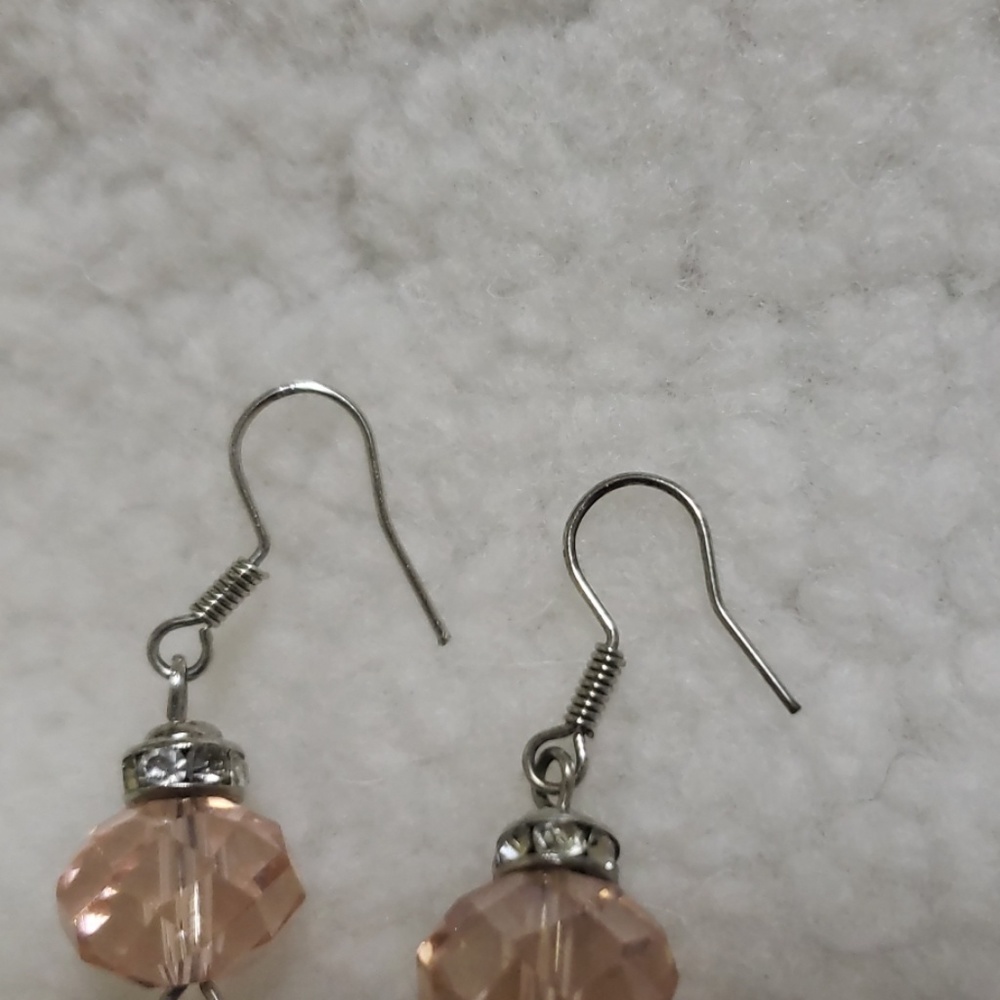 Dangle Earings - Picture 3 of 4